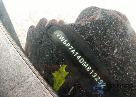 2013 Volkswagen Beetle 2.5L z USA, uszkodzony, nr VIN 3VW5P7AT4DM813232